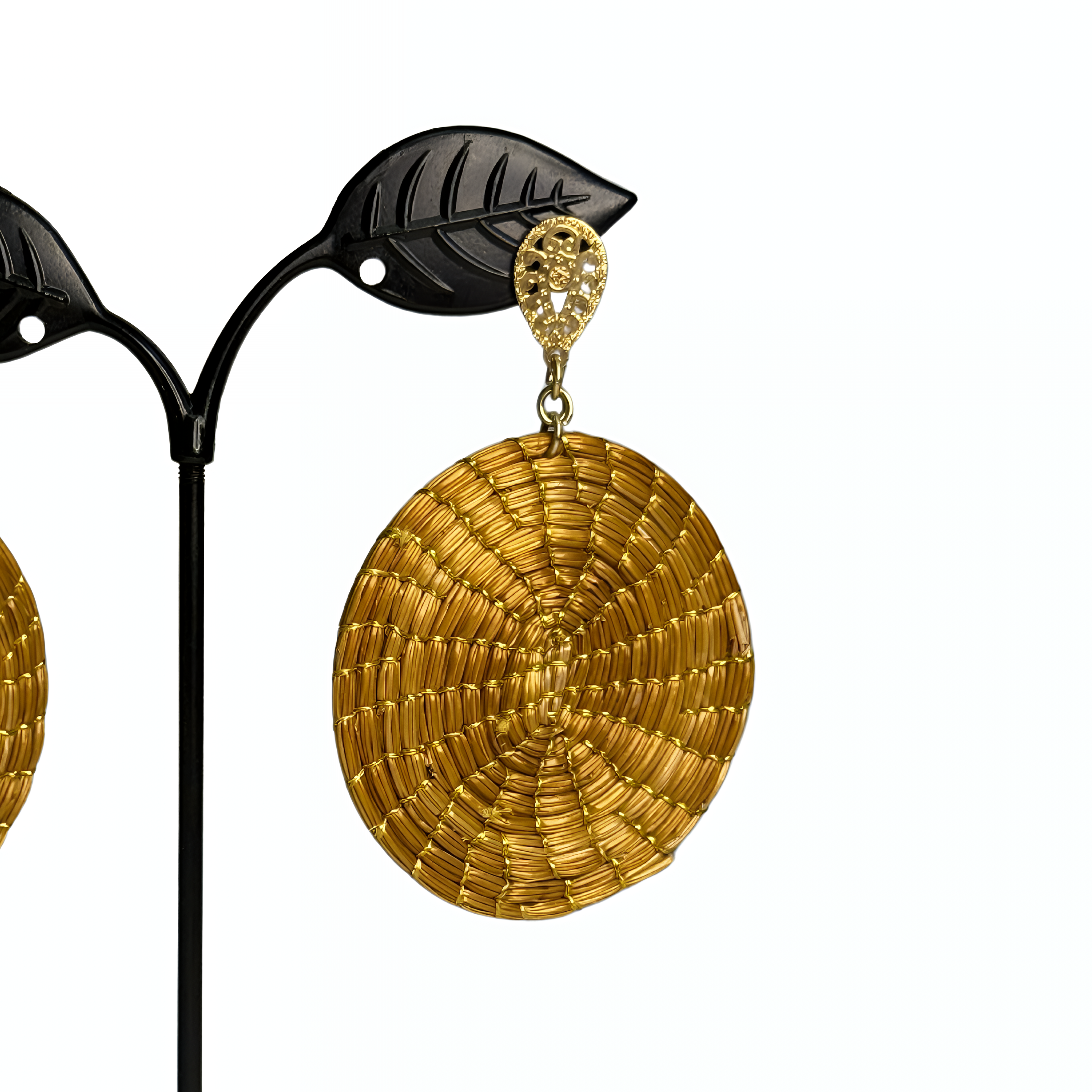 Circular Braided Golden Grass