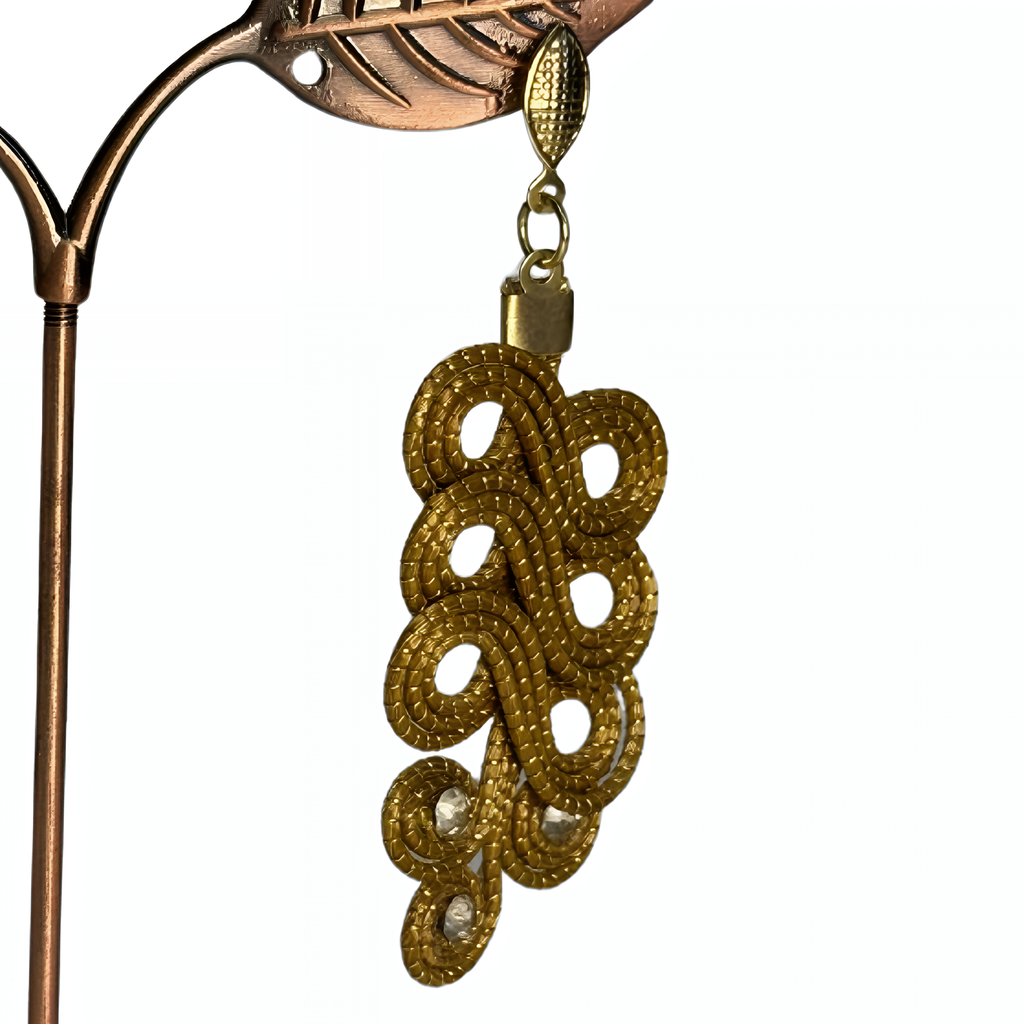 Golden Grass with Metallic Leaf Detail